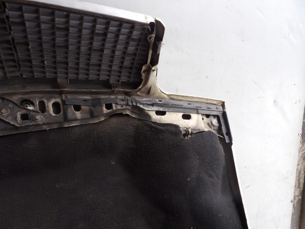 Mercedes 124et капот Київ