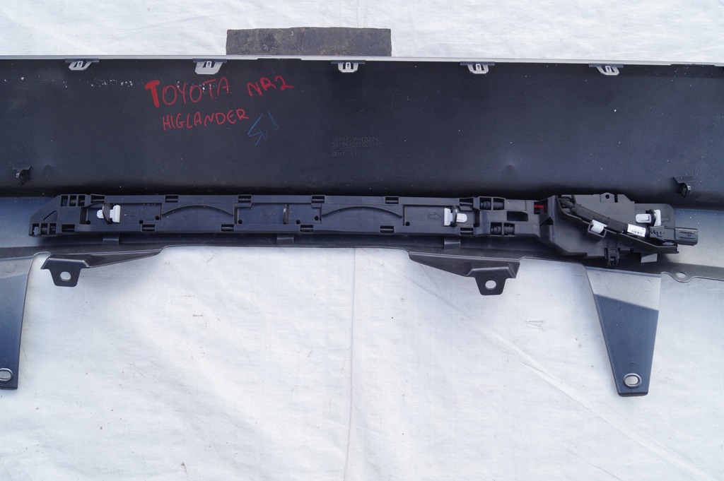 фото №11, Диффузор накладка спойлер dół бампера задняя задняя toyota highlander iv 4