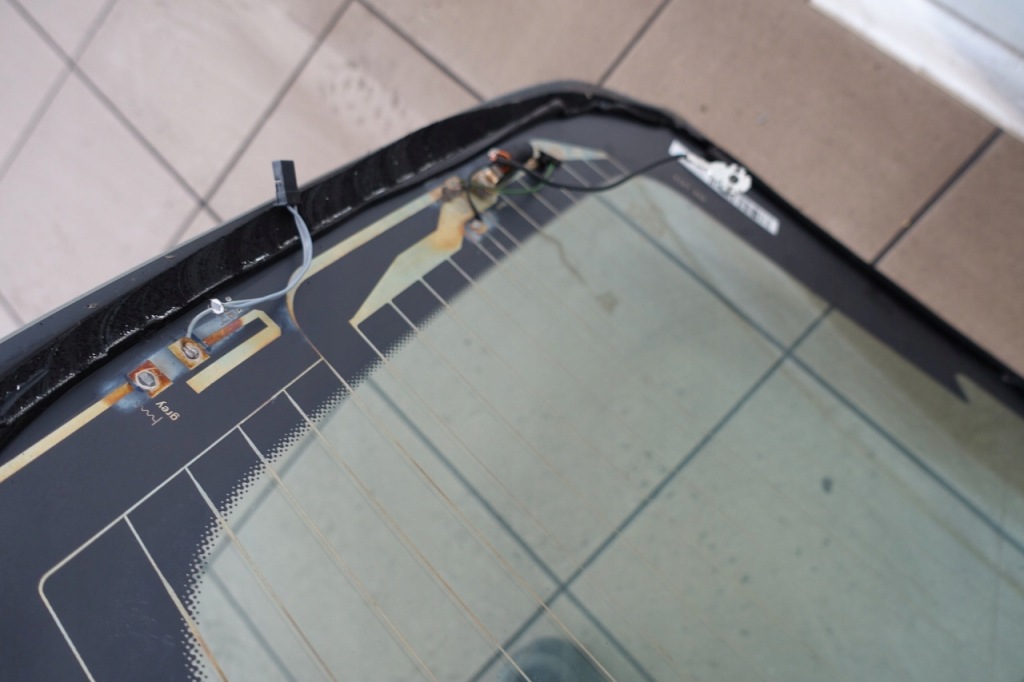 фото №5, Mercedes w205 c-klasa скло задня задня sedan 2056704600