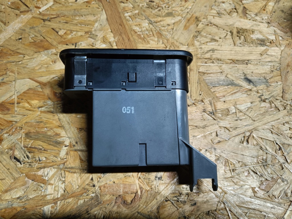 фото №3, Перемикач вікон водія alfa romeo 147 3d