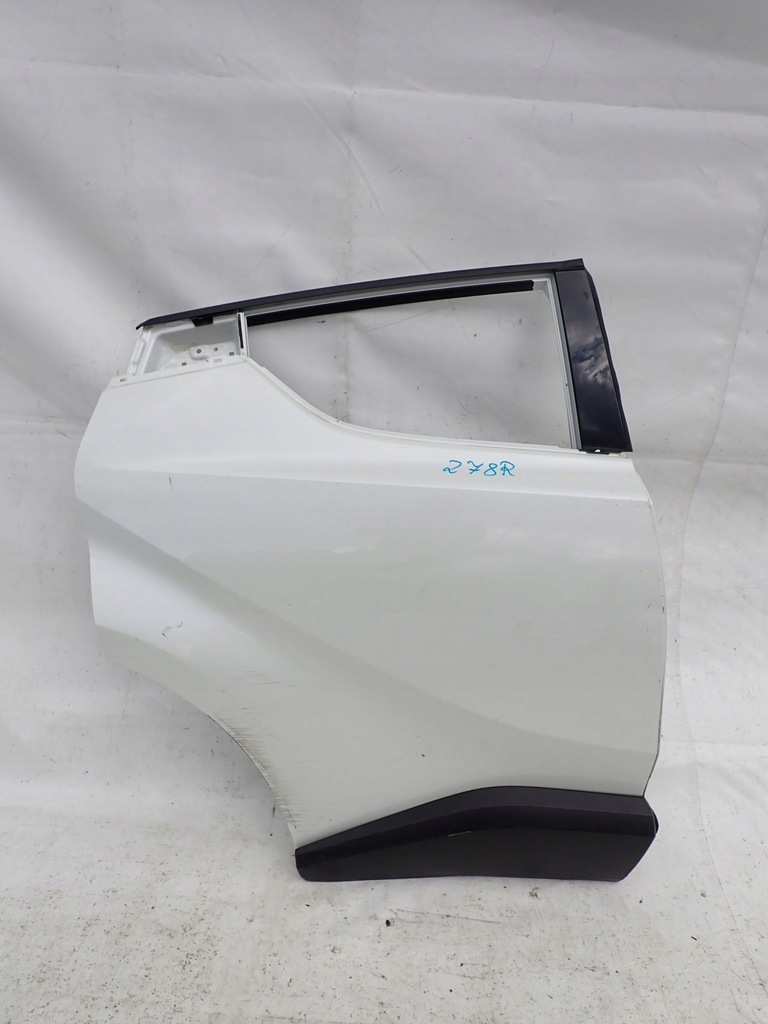 фото №1, Toyota c-hr 16- дверь правое задняя задние