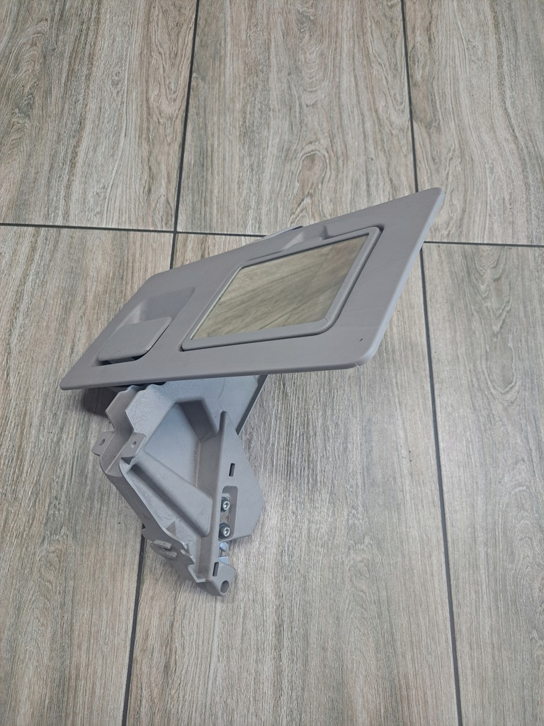 фото №1, Замок ручка полиця задня бардачка кабіни renault magnum dxi lift vega