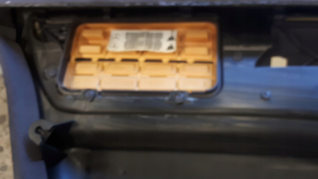 A1687202070 обшивка дверь левый перед mercedes w168 с Разборки