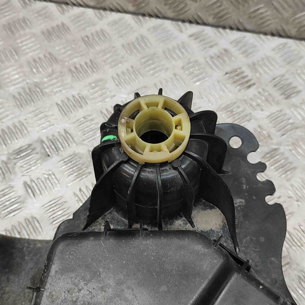 фото №8, Бак adblue toyota proace фургон mdz_ su001a5600 30420359 1.6l 85kw