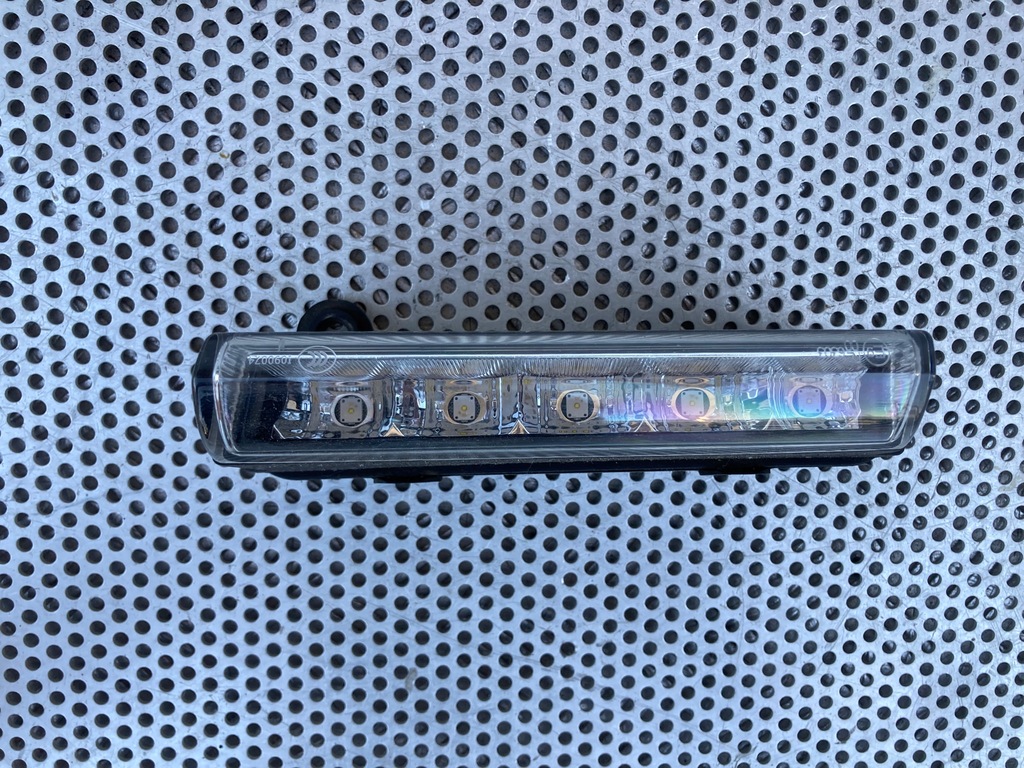 фото №1, Протитуманна фара правий led drl 701.02 mercedes actros atego antos mp4 lift =oem= zkw