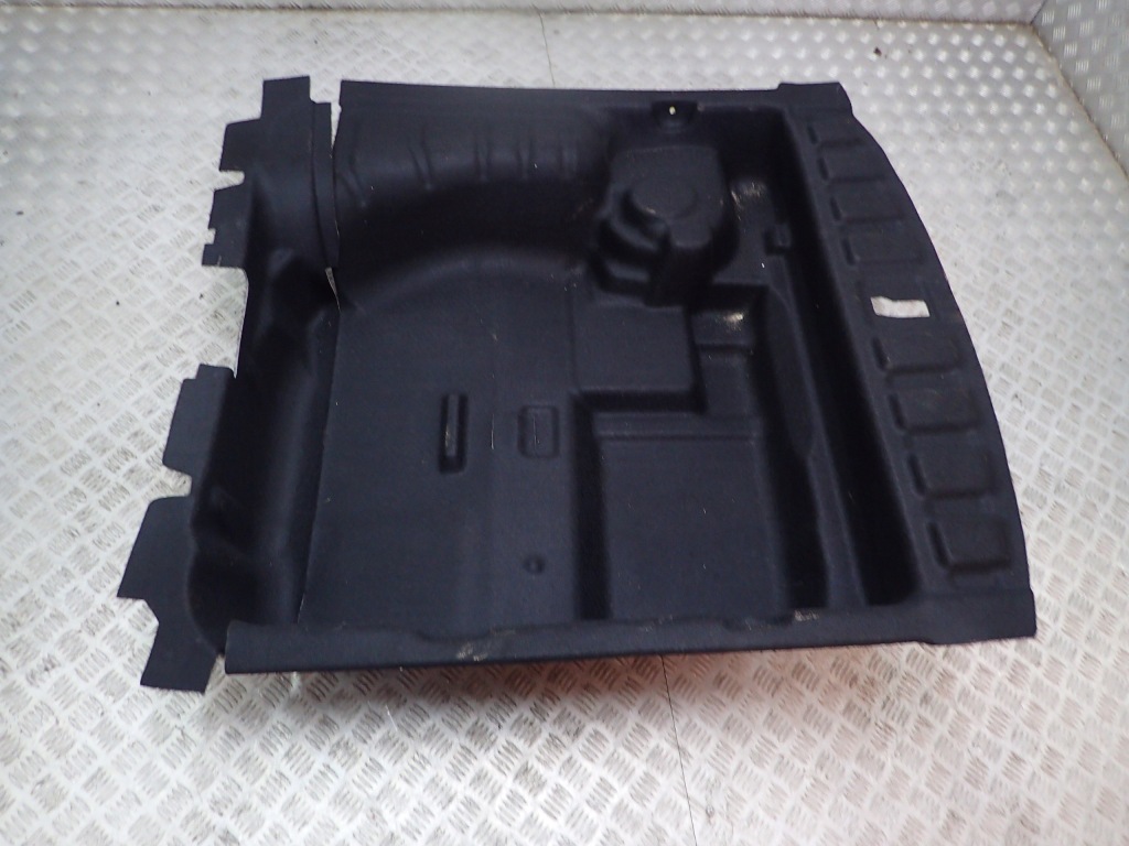 фото №1, Mercedes gle coupe w167 обшивка килимок багажника