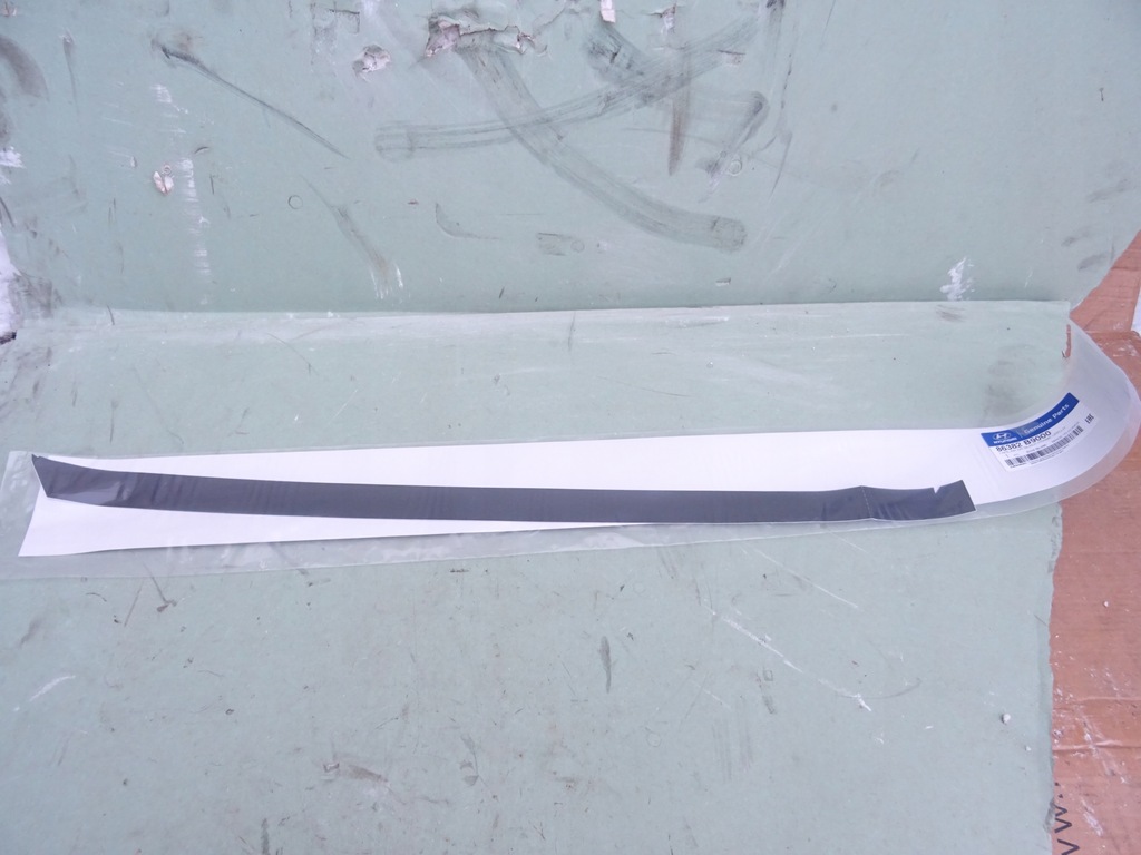 фото №1, Наклейка рамки дверь задняя левая верхний hyundai i10 ii 86382-b9000