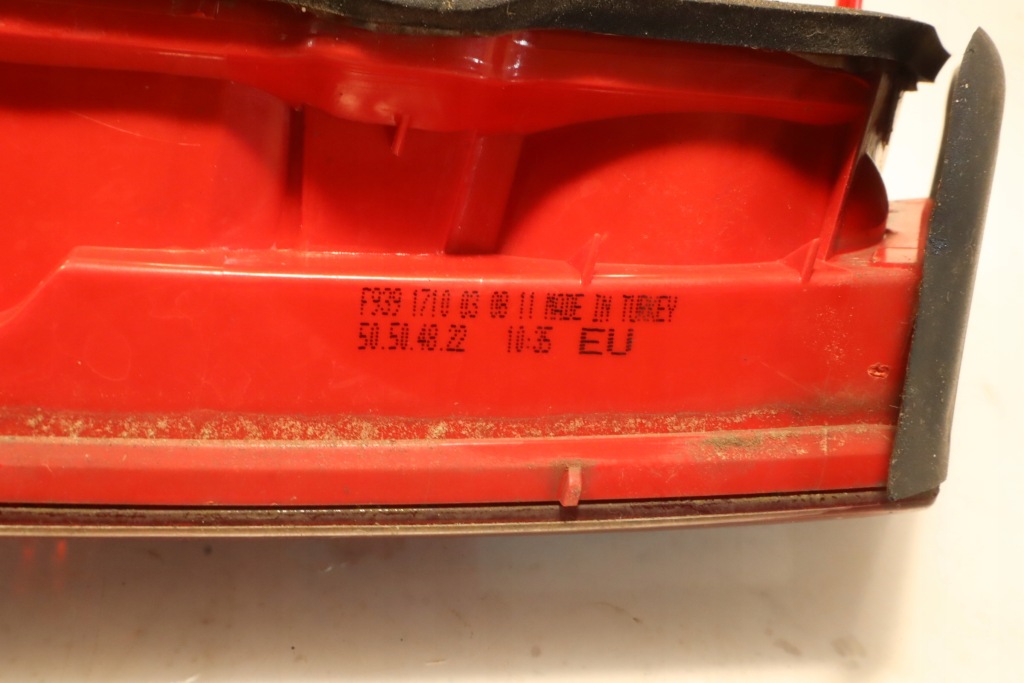 Лампа левая задняя w крышка багажника alfa romeo 159 f9391710 sedan с Разборки