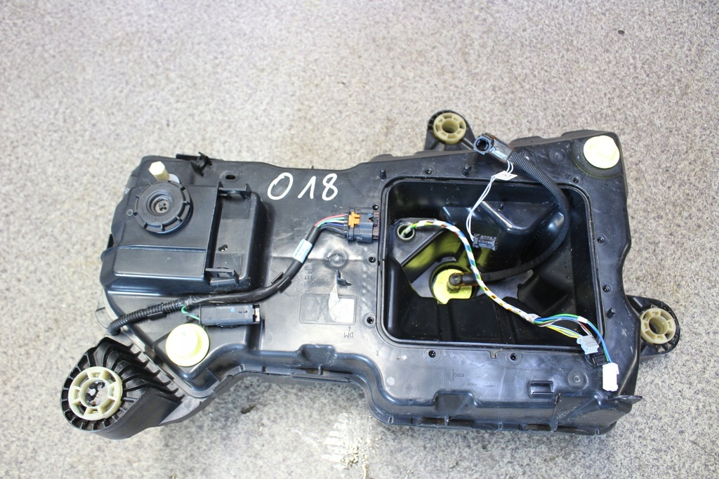 фото №1, Partner berlingo iv бак adblue 9817601880