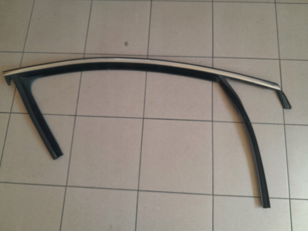 фото №1, Chrysler 200 ii 2015- молдинг дверь рамка прокладка верхний перед правая хром