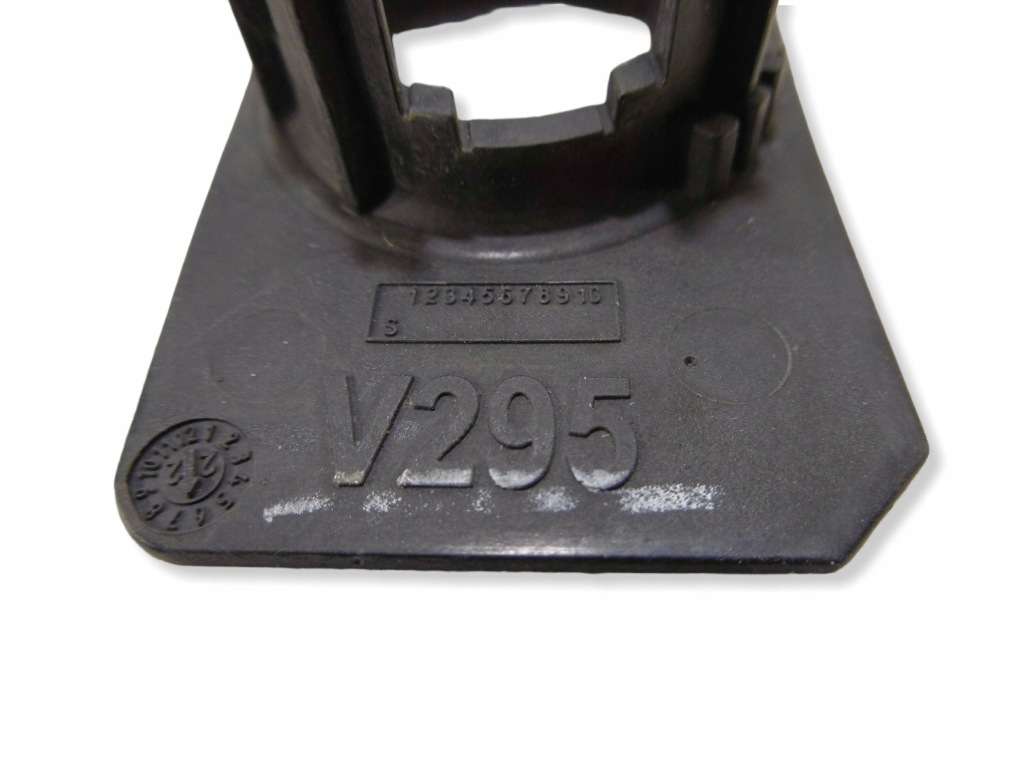 Корзина кронштейн датчика парктронік перед mercedes eqe v295 12345578910 Київ