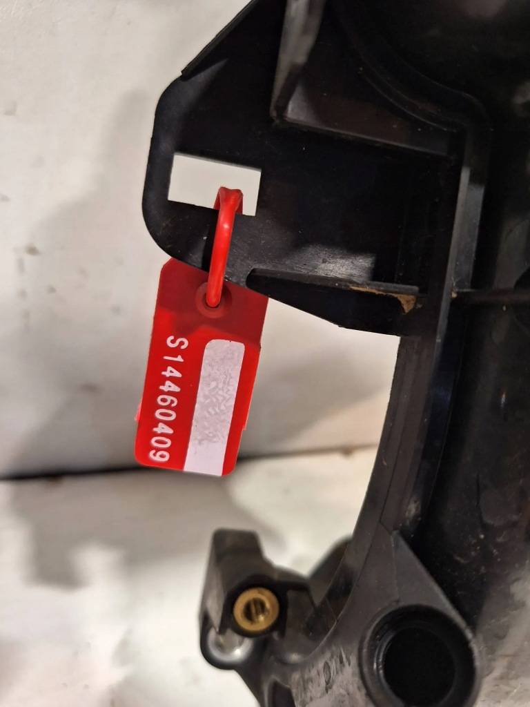 фото №5, Колектор впускний  2299382 fiat 500 0.9 twinair 07-