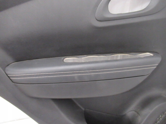 фото №6, Renault kadjar обшивка двері лівих задніх