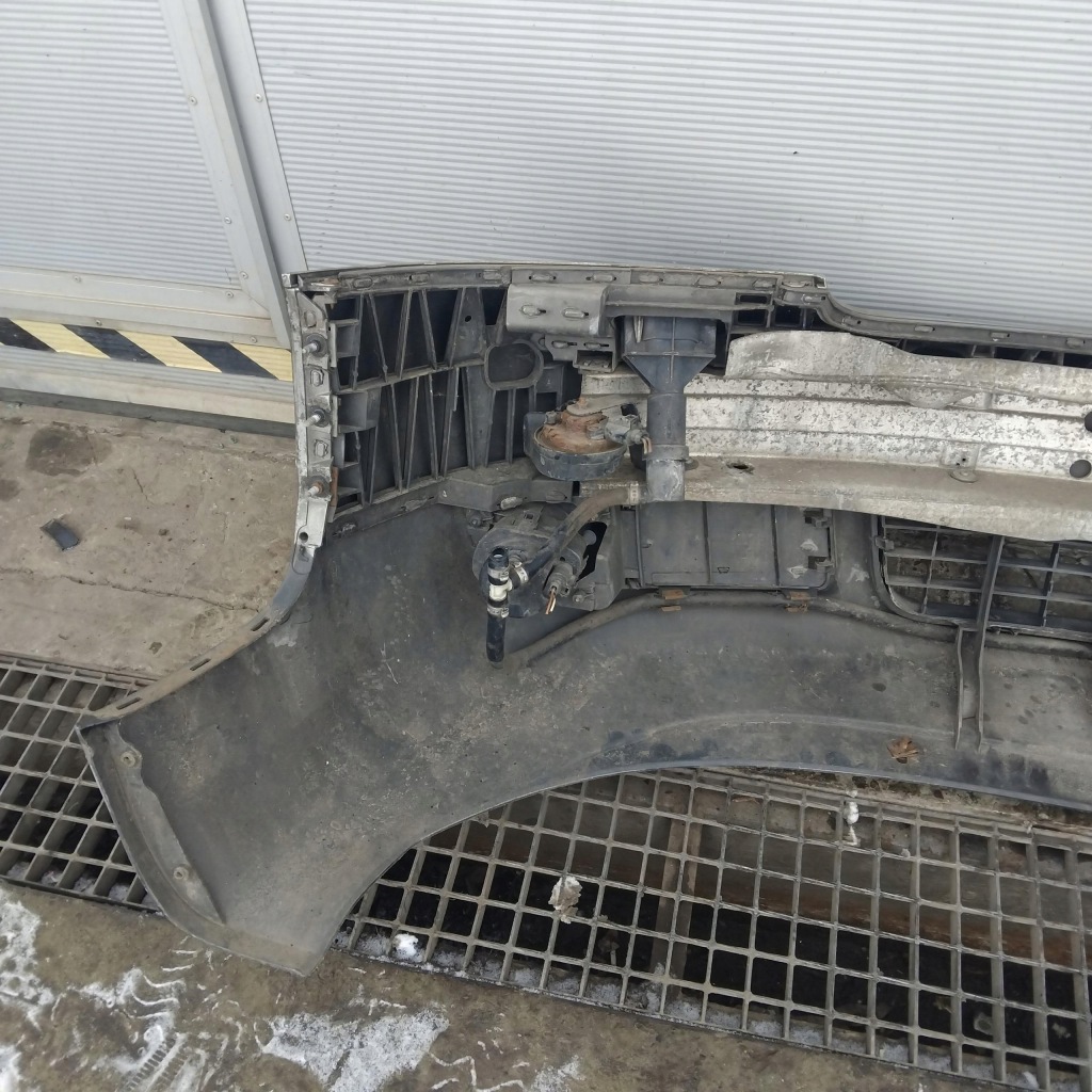 Купить Audi a6 c5 avant рестайлинг  бампер передний перед ly7q