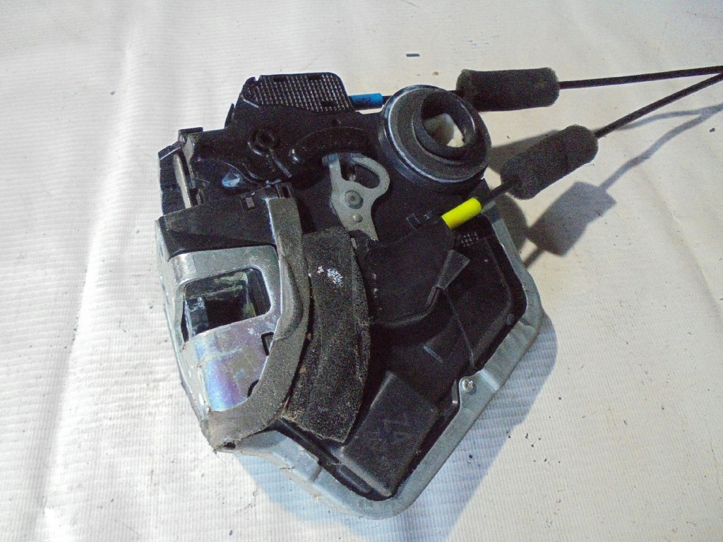 фото №3, Замок двері правий задня 8 pin lexus rx 400h 2007