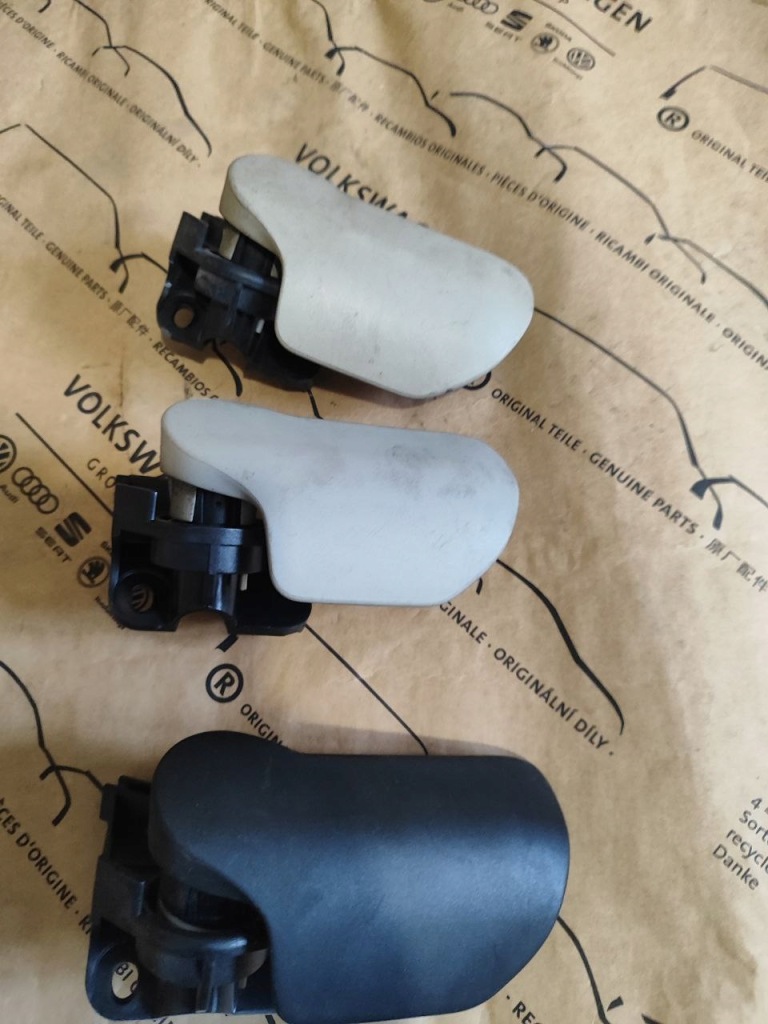 фото №1, Audi a6 c6 важіль відкривання капот 4f1823533c