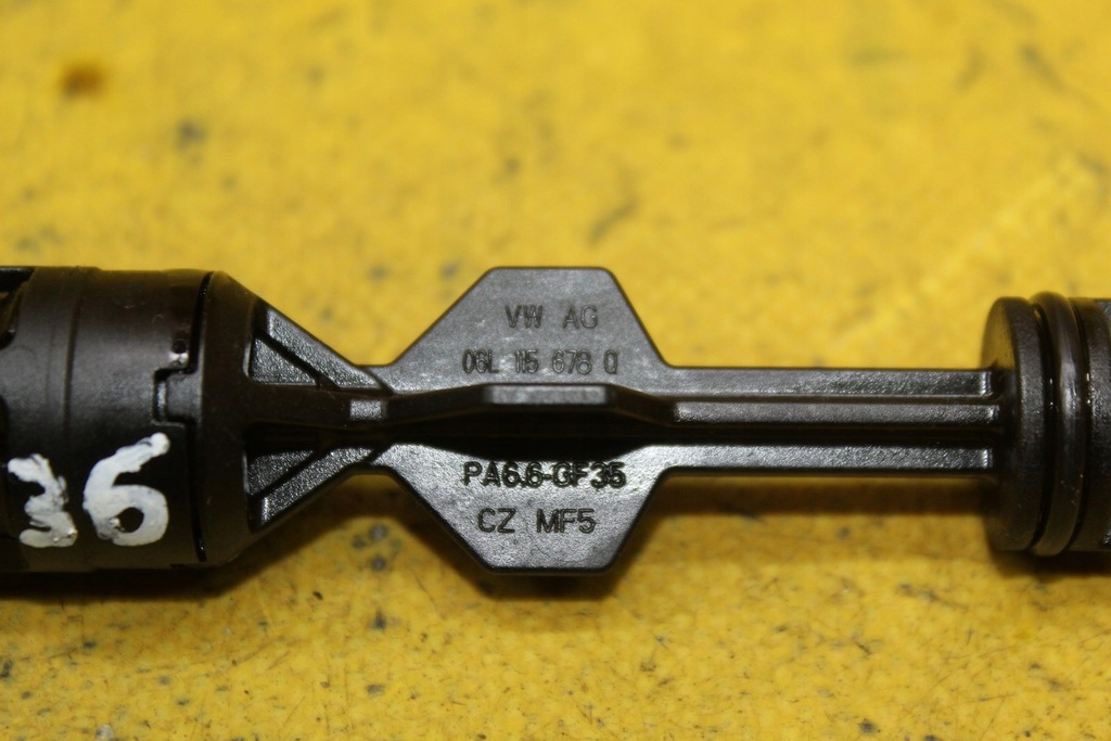 фото №6, Основа фільтра оливи leon iii 1.8 cjs 06l115678q