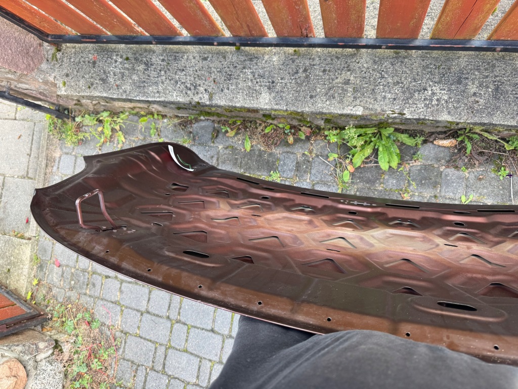 Volvo v40 2 12- 31424258 капот кришка двигуна оригінал Недорого