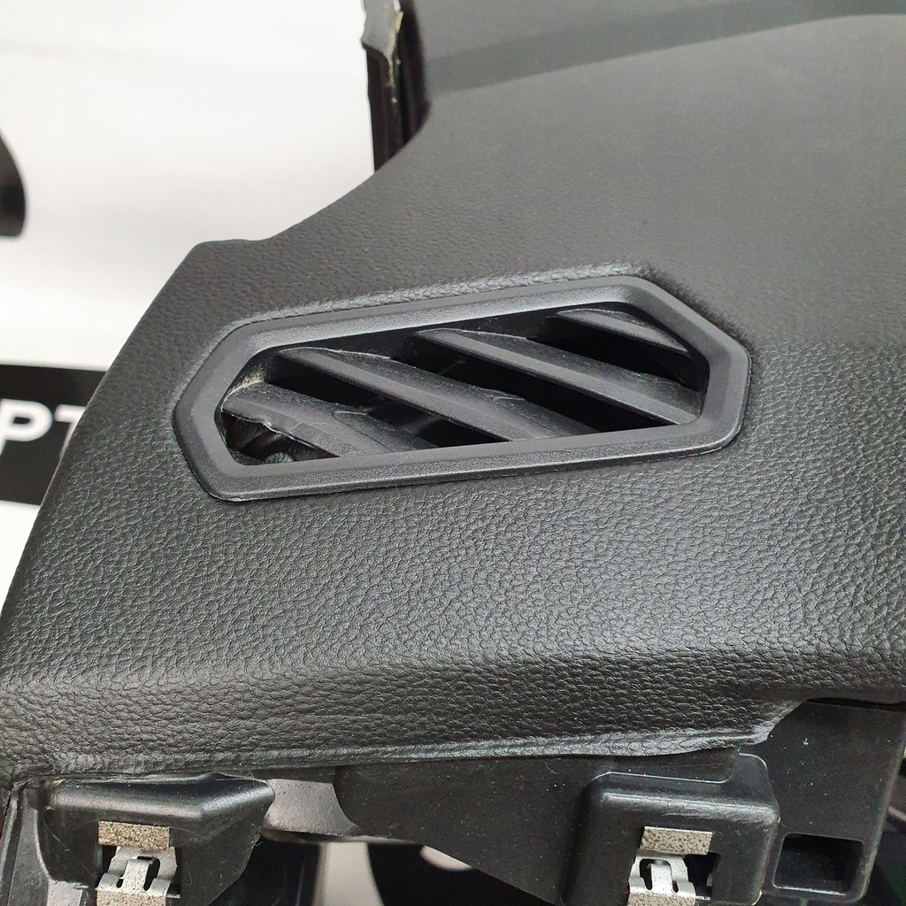 фото №8, T-cross приборная панель консоль подушки безопасности ремни подушка безопасности