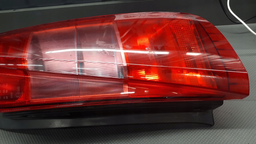 фото №11, 46829508dx лампа правый задняя fiat idea 05r