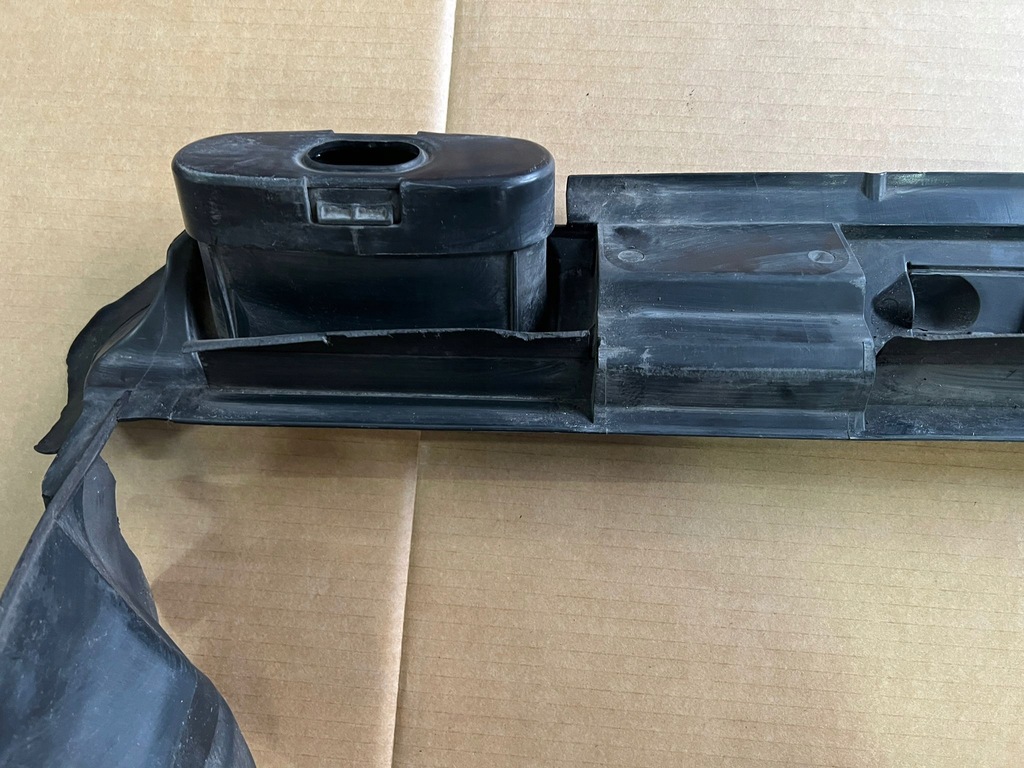 фото №8, Воздуховод воздуха защита поперечина mercedes clk w209 a2095050530 a2095050630