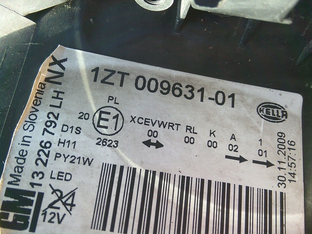 Opel insignia a фара правий ліва ксенон led 13226793 13226792 europ Київ