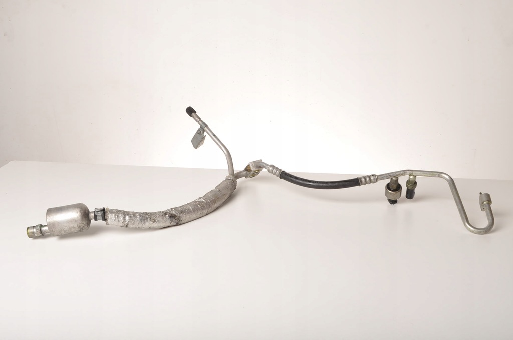 фото №7, Aston martin vanquish i 6.0 шланг кондиционера