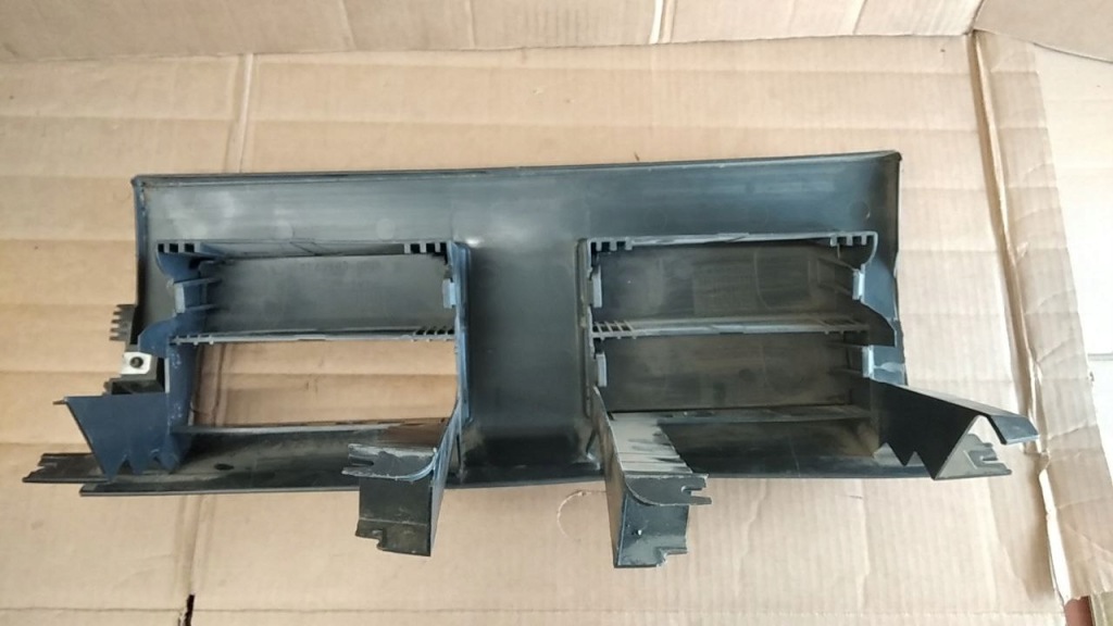 Купить Полка рамка тахографа man tgz tgs 81639030327