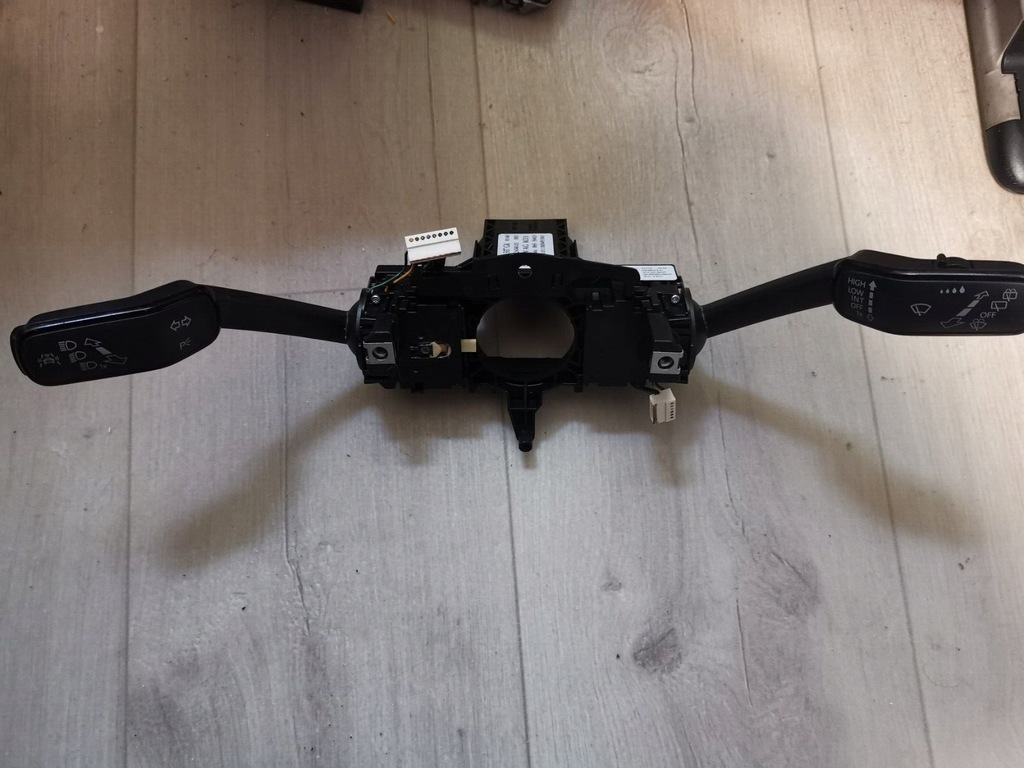 фото №1, Переключатель комбинированный golf vii 5q0953507gk