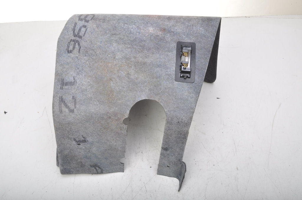 фото №6, Aston martin db7 обшивка багажника 83-111289-aaw