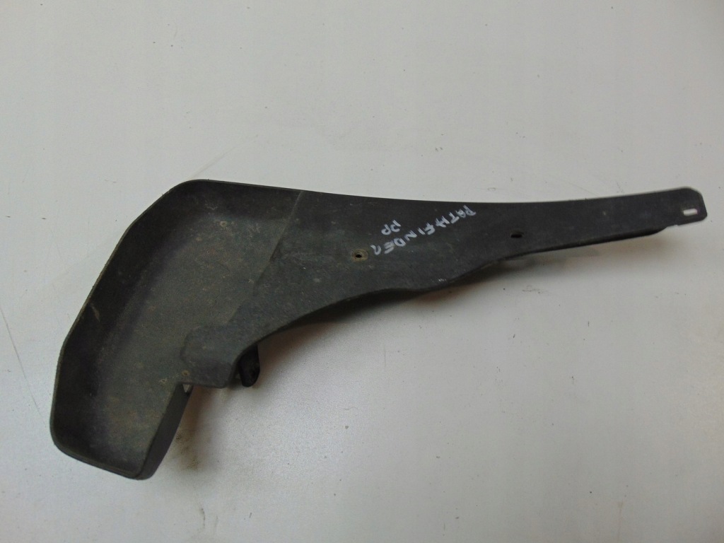 Бризковик правий перед nissan pathfinder r51 63850ea500 в Україні