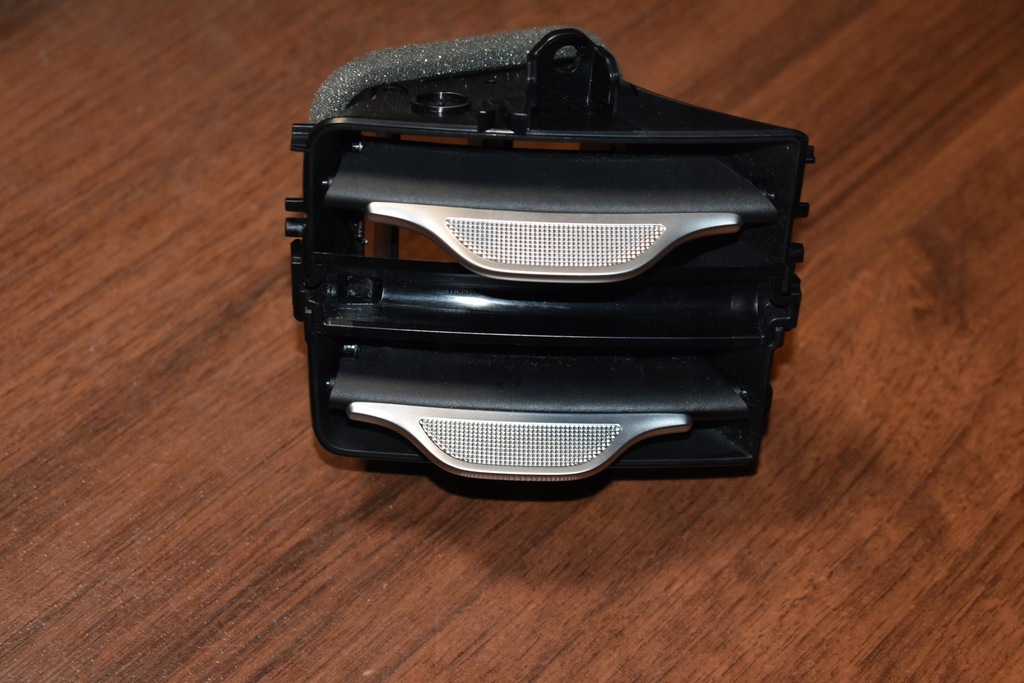 фото №1, Idealna решётка обдув насадка mercedes w223 1