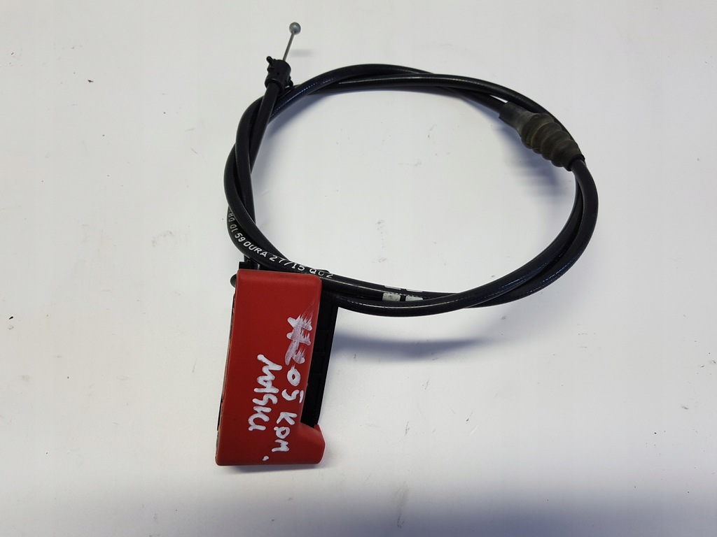 фото №1, Mercedes w205 трос ручка тягa капот