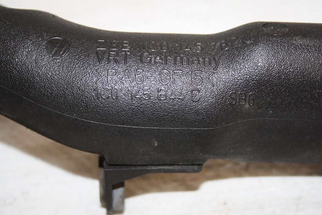 фото №5, Труба шланг повітря турбіни vw new beetle 1.9