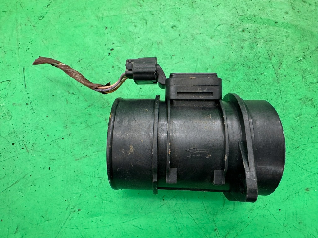 Расходомер воздуха 8200299956 renault clio 3 3 1.5 dci 05- Доставка