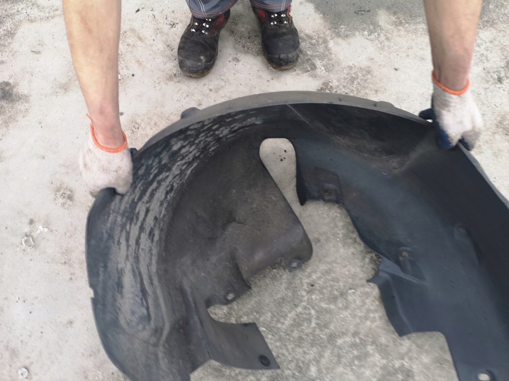 фото №4, Підкрилок правий задня audi a8 d2 4d0810172a