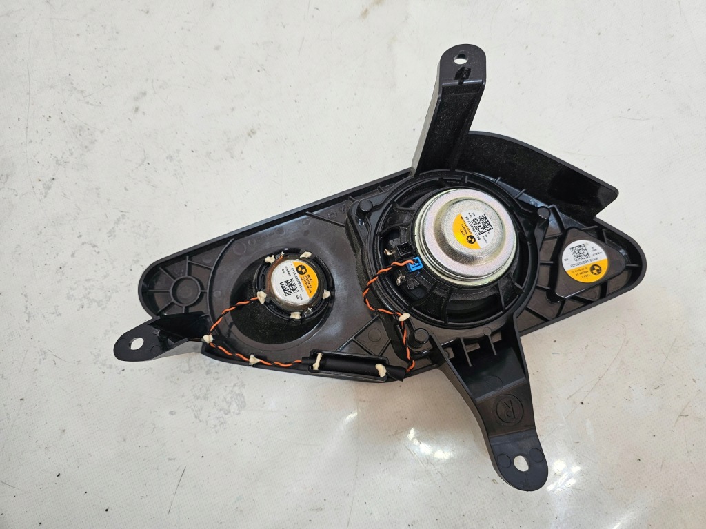 Bmw x5 g05 19- динамік стійка d harman лівий правий 2622519 америка в Україні