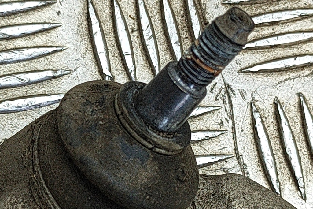 фото №5, Maserati ghibli m157 gt передний левый верхний рычаг 670004185 2.0i 243kw 2022