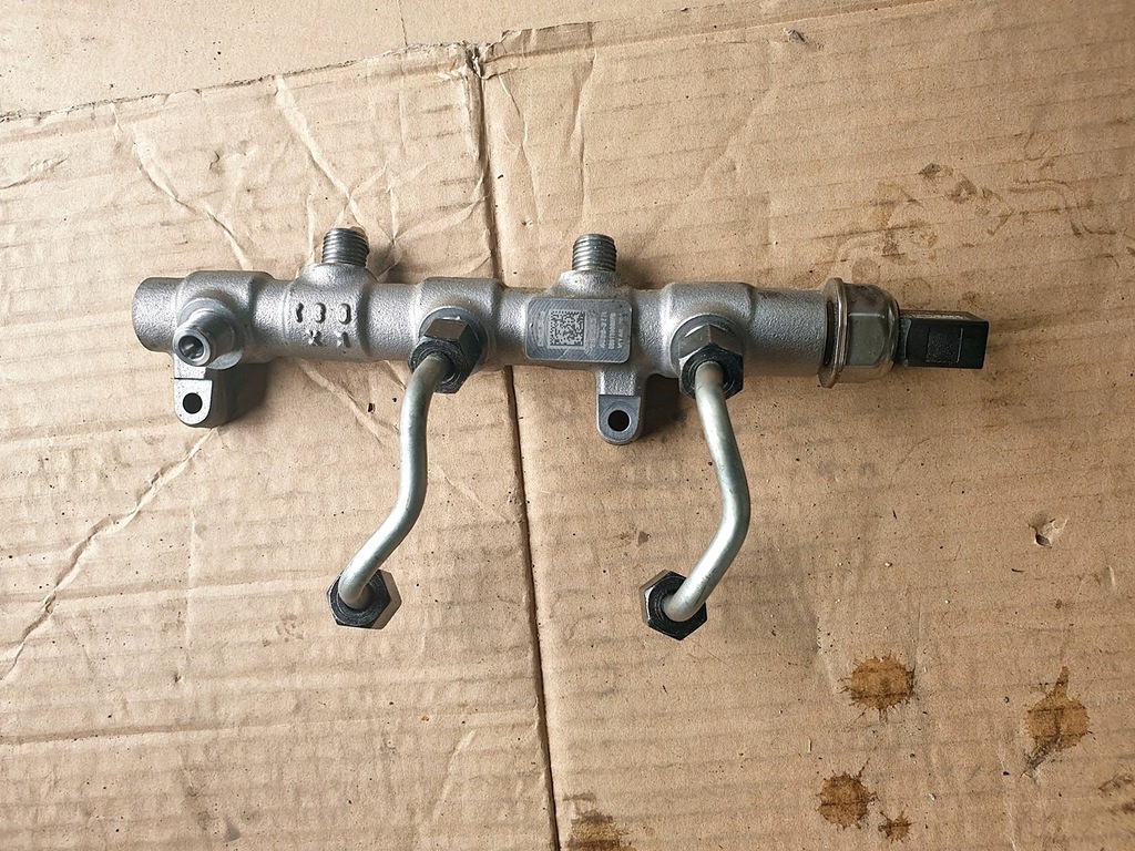 фото №1, Молдинг впрыскная audi a6 c8 059130089eb