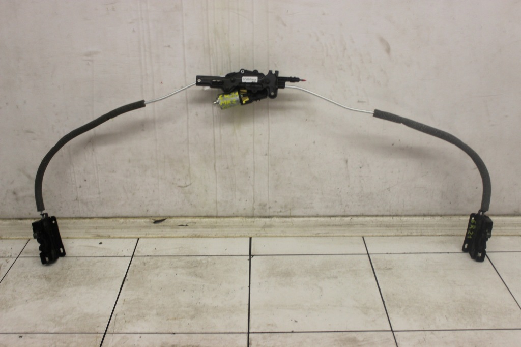 Купити Механізм дах замок focus mk2 кабріолет  1716533a