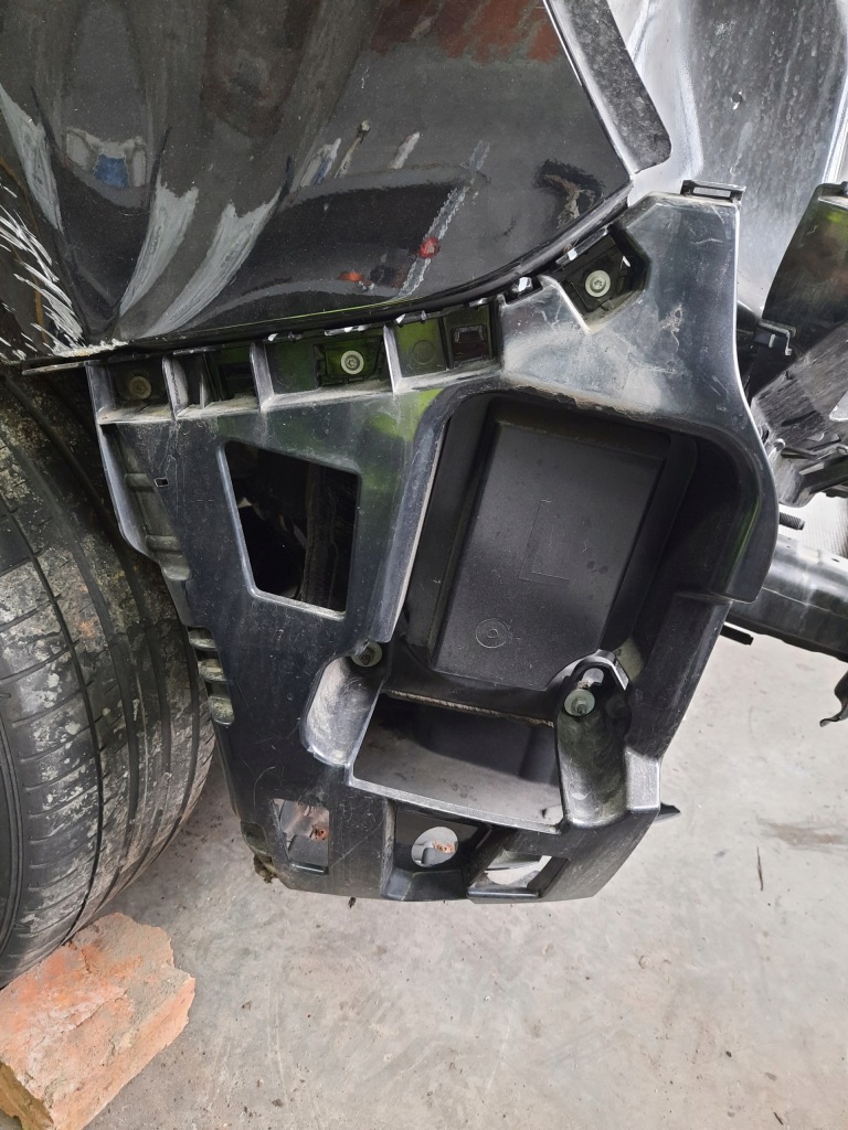 фото №5, Bmw 1 f20 f21 f22 lift 18r. направляющая бампера задняя задний