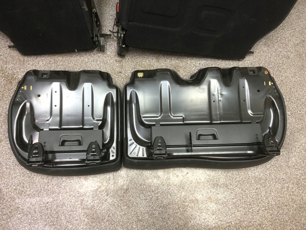 фото №7, Mercedes w245 заднее сиденье задняя полукожа замок правый левый isofix