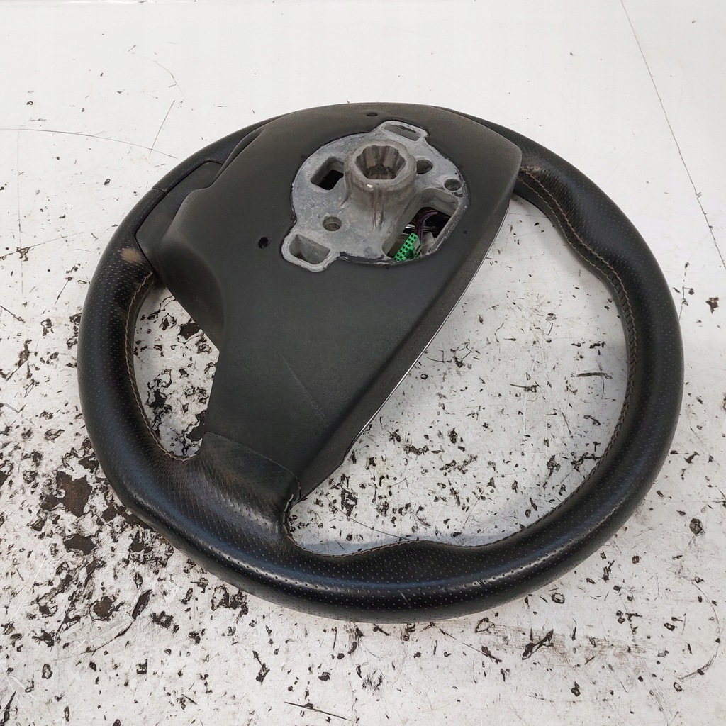 фото №13, Volvo v40 ii r-design 2014 воздуховод кожаный круиз-контроль