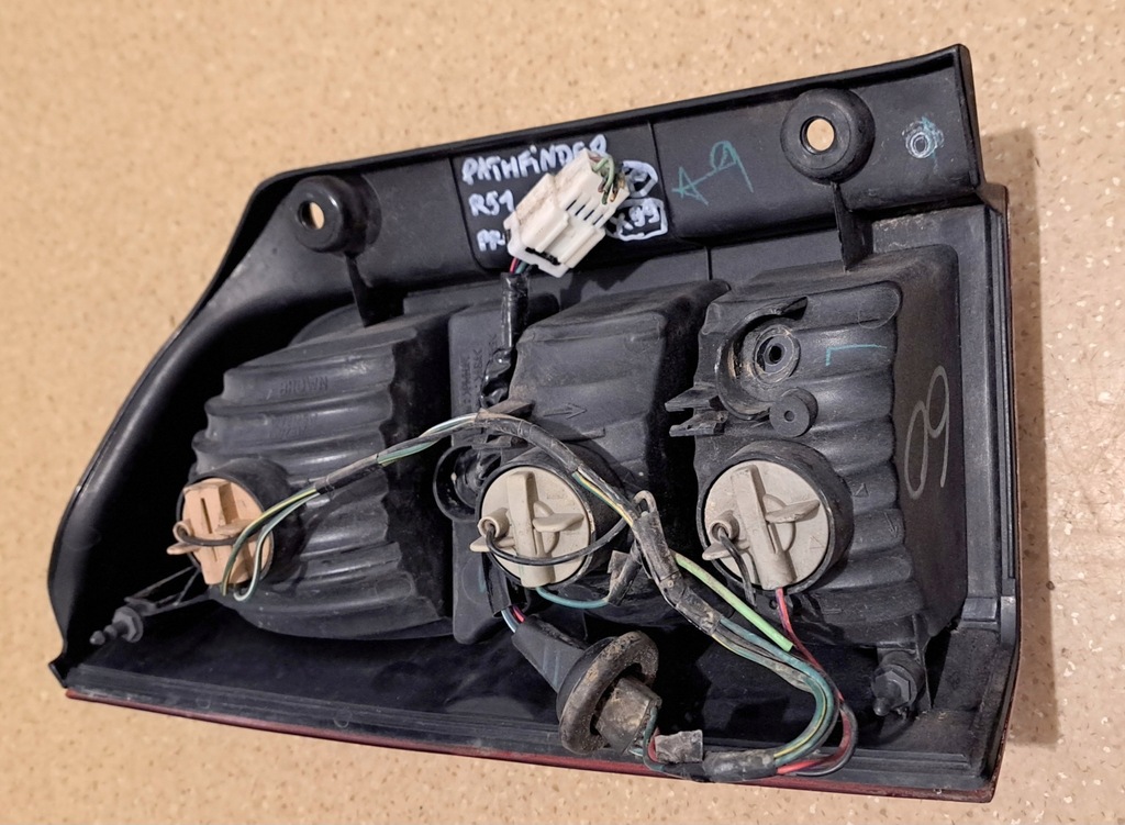 фото №7, Nissan pathfinder r51 лампа правая задняя x99