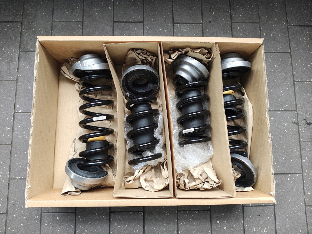 фото №1, Набор пружина obinażających подвеска audi r8 lamborghini huracan 724