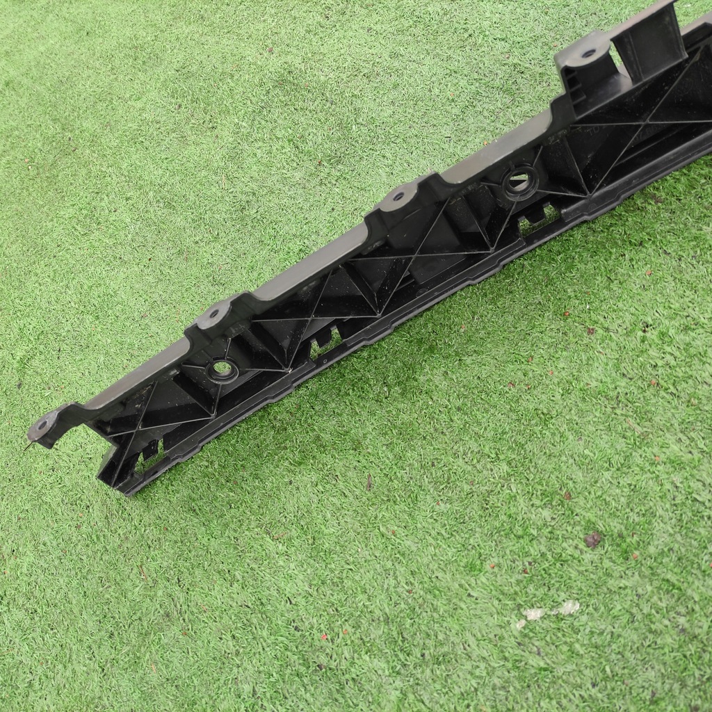 фото №7, Volkswagen оригинальный номер 2ga807863a направляющая кронштейн бампера