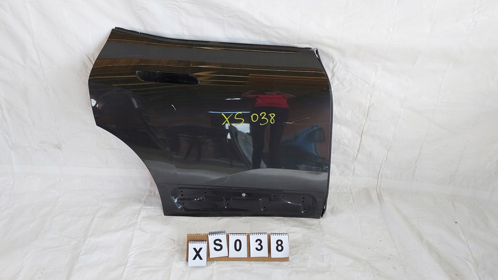 фото №2, Bmw ix i20 дверь правый задняя