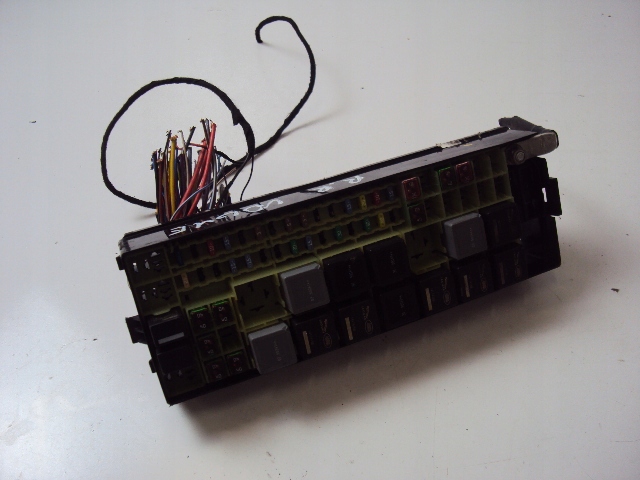 фото №1, Коробка запобіжників range rover vogue