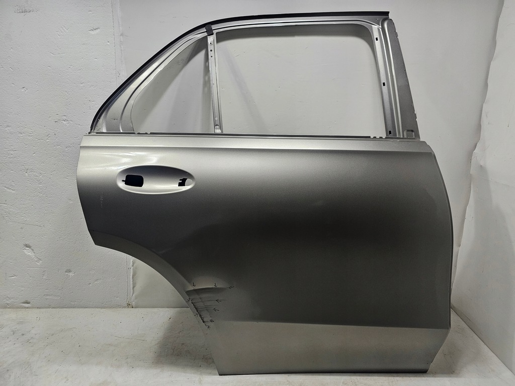 фото №1, Дверь правое задняя задние mercedes gle w167