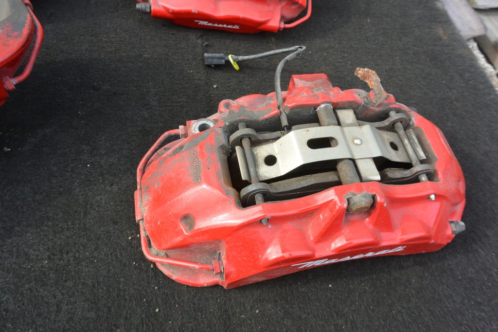 фото №6, Maserati ghibli quattroporte суппорт перед задняя kpl